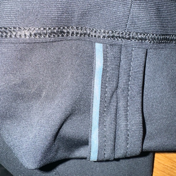Inseam 33” Lululemon Grey Black (Stoney color?) 32” Waist ABC Pants Skinny - Picture 16 of 16
